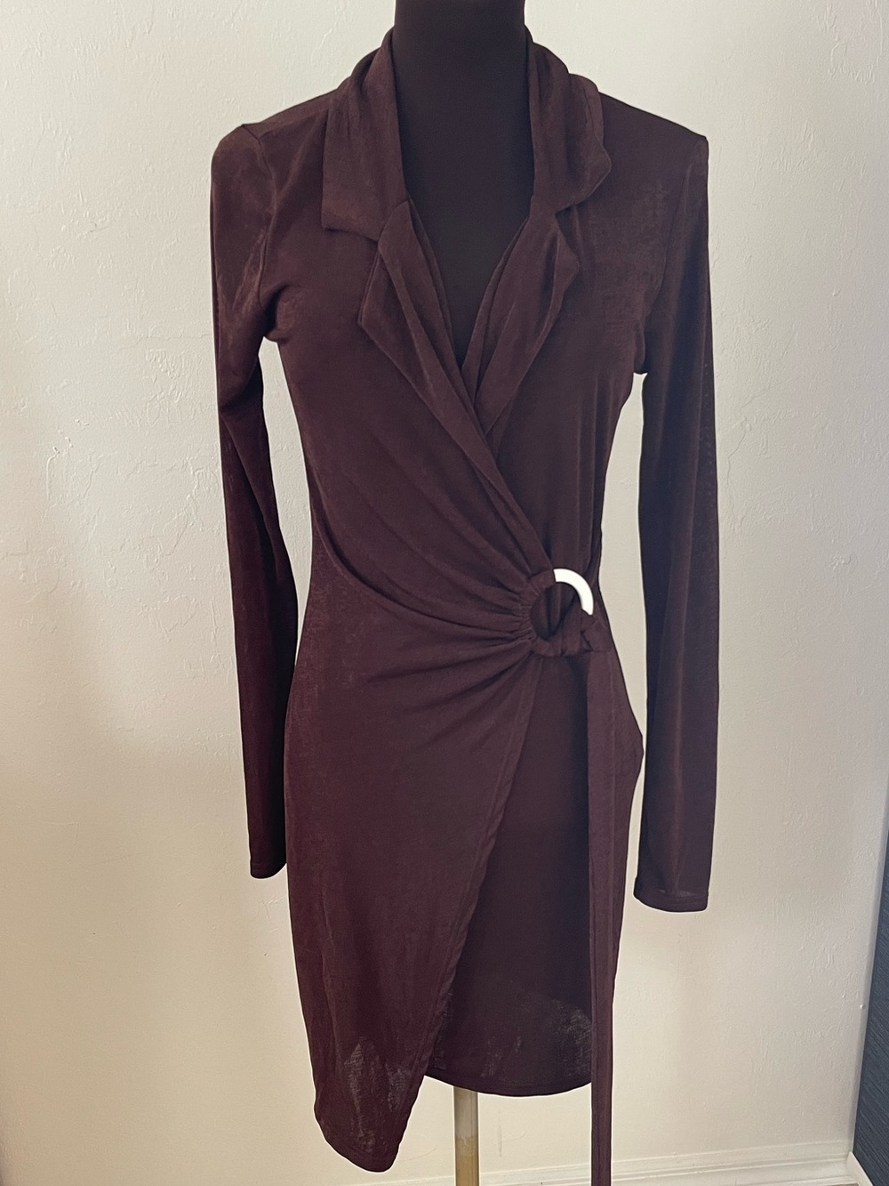 NWT Fashion Nova brown Long Sleeve Wrap Dress with Side Ring medium
